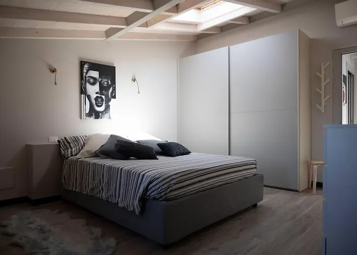 Ritratto Di Donna Semesterbostad Lerici